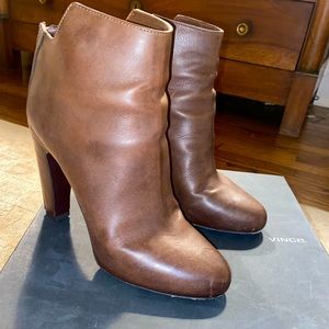 Size 10 Vince heeled ankle boots